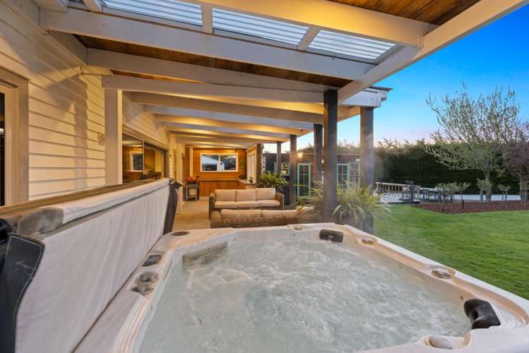 307 Larcombs Road Weedons_5