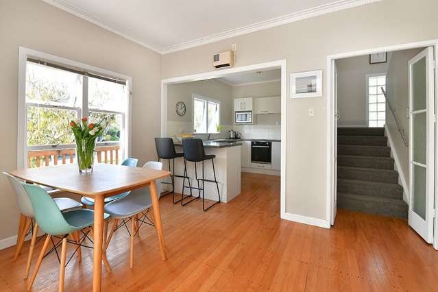 11 Westbourne Road Murrays Bay_3