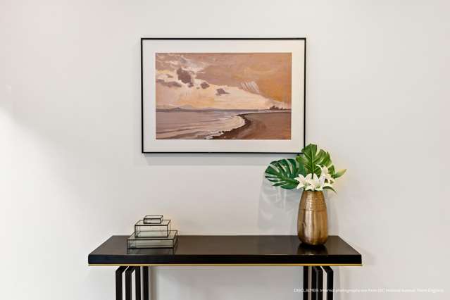 12A Holland Avenue Point England_1