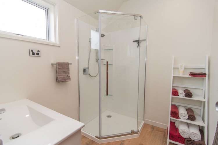 4/2 Cross Street Marchwiel_15