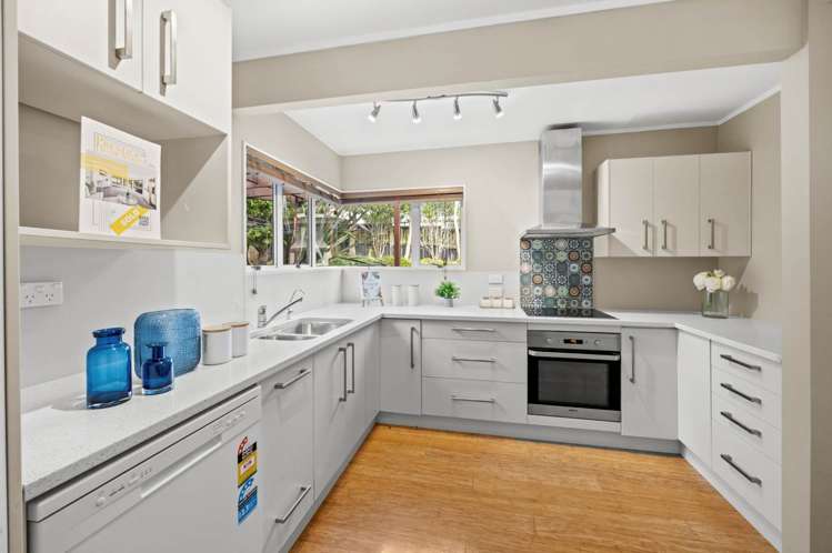 8 Picasso Drive West Harbour_9