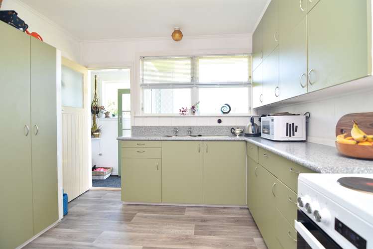 8 Mckenzie Terrace Carterton_2