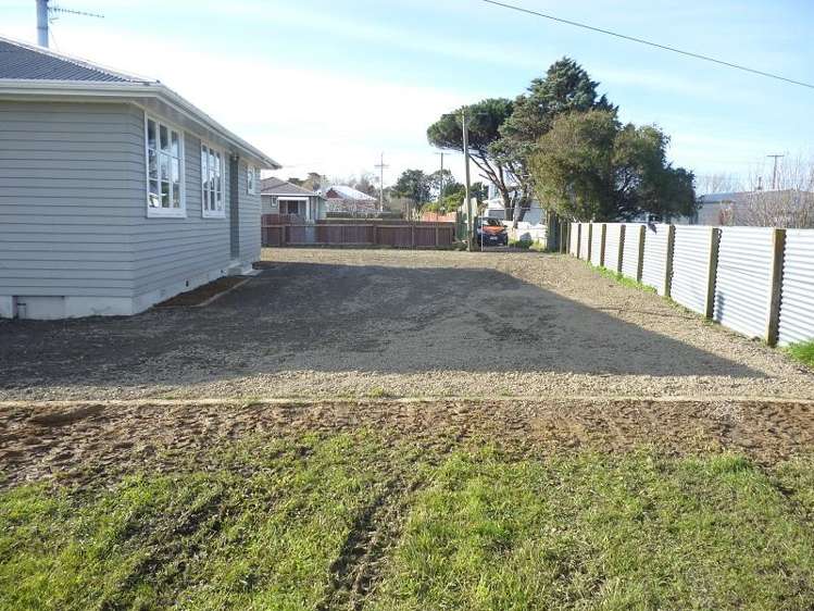 64 Avenue Road 1206_8