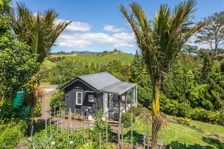 37 Kapowai Road Coroglen_11