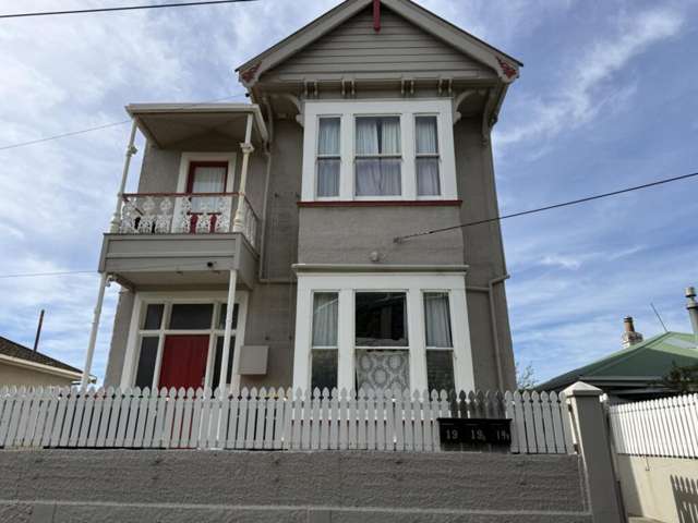 Tidy 2-Bedroom Apartment in Central Location