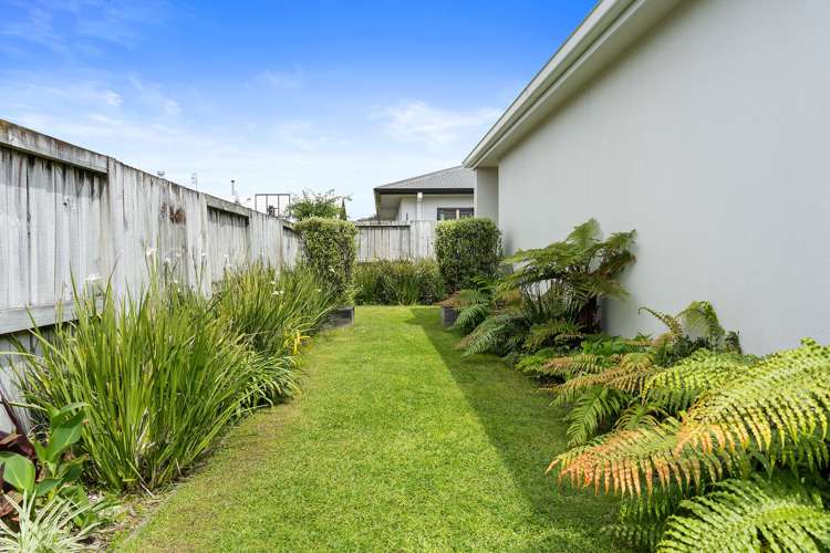 1 Marcus Way Brookfield_14