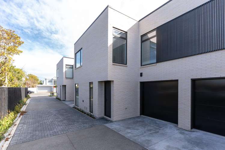 4/44 Winchester Street Merivale_8