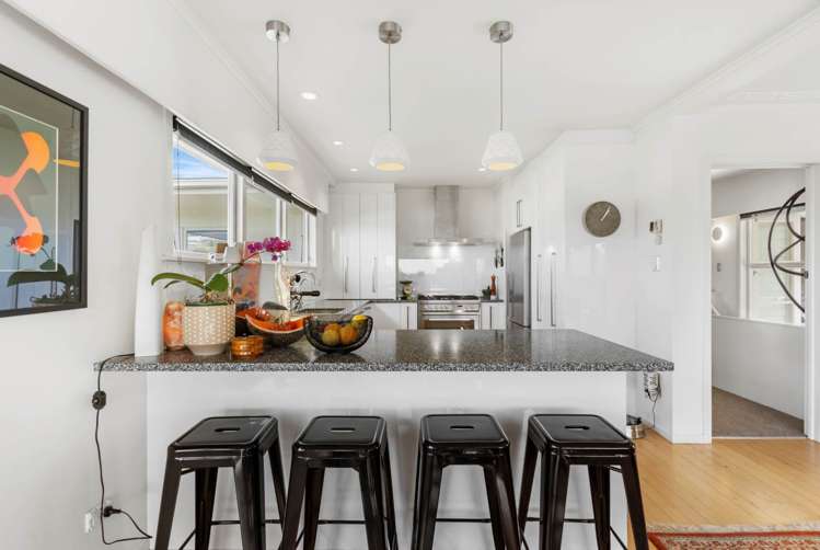 2/98 Park Rise Campbells Bay_17