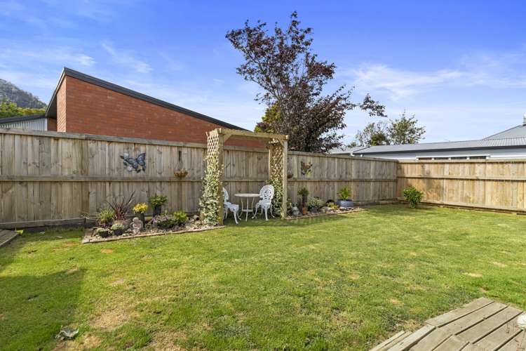 1 Russell Avenue Te Aroha_22