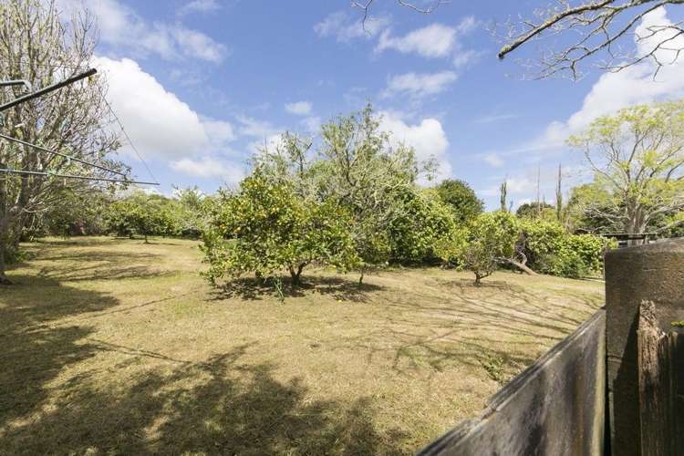 839 Ridge Road Riverhead_18