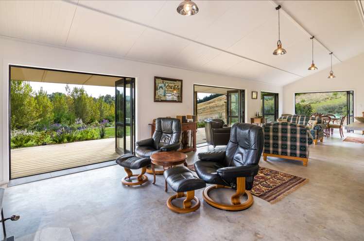 1/142 Mapara Road Acacia Bay_10