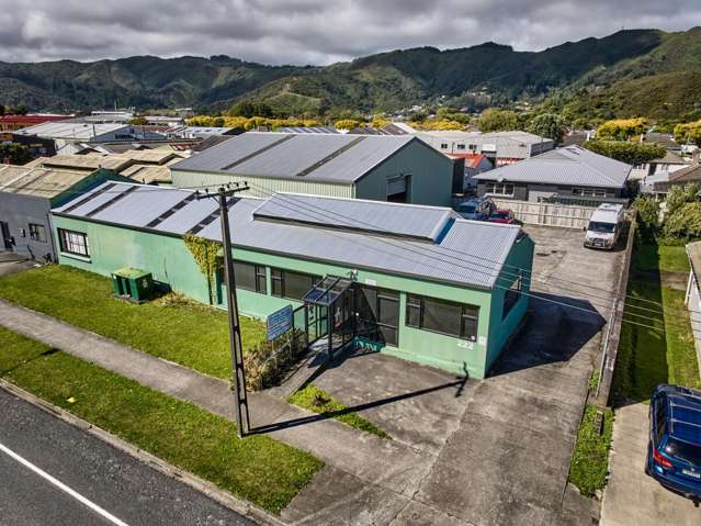 Warehouse, Office and Yard