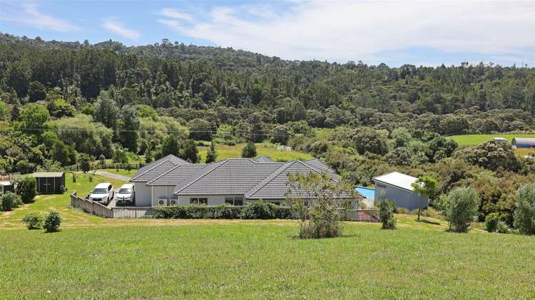 28d Tram Valley Road Swanson_35