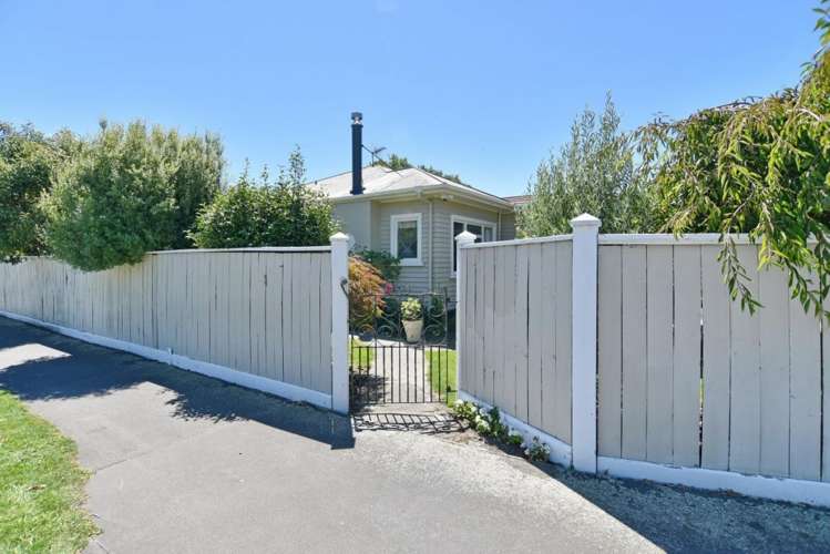 1/2 Barrington Street Somerfield_34