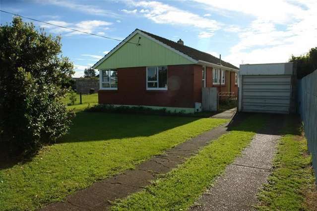 212 Egmont Street Patea_1