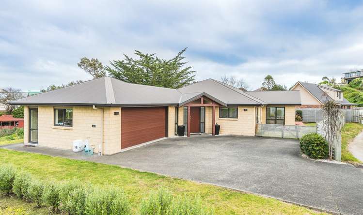 6 Saint Johns Heights Otamatea_20