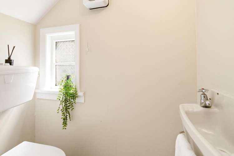 113 Barnard Street Wadestown_13