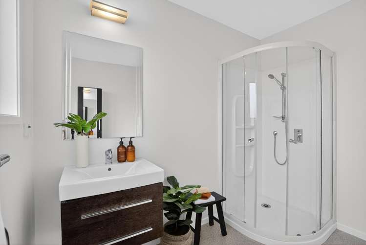 2/1a Gordon Avenue Forrest Hill_11