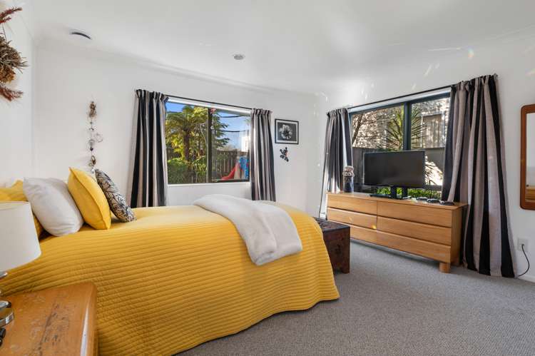 1 Stonebridge Park Drive Holdens Bay_9