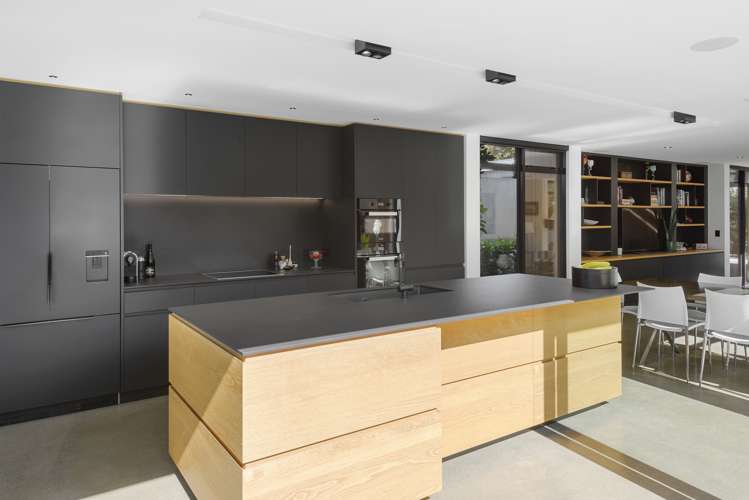 92 Nayland Street Sumner_5