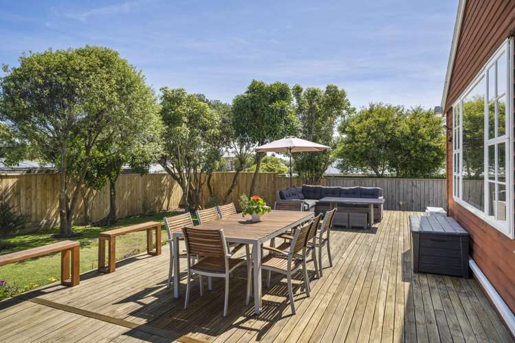 75 Eatwell Avenue Paraparaumu Beach_11