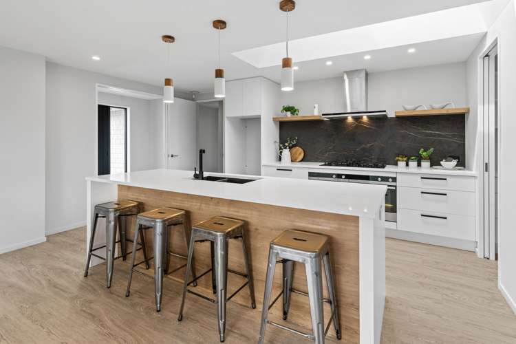 3 Roles Way Rolleston_12