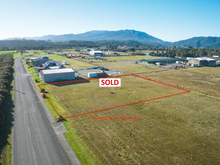 15 Fairhall Road Kaiata_1
