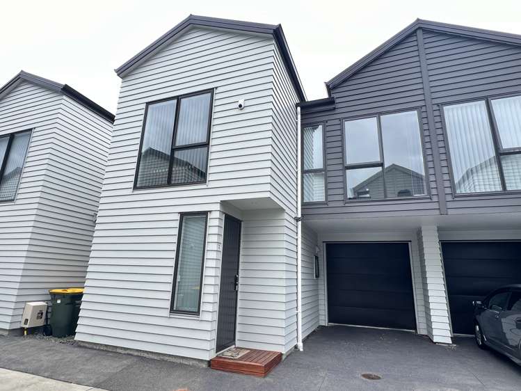 2/21 Akoranga Drive_0