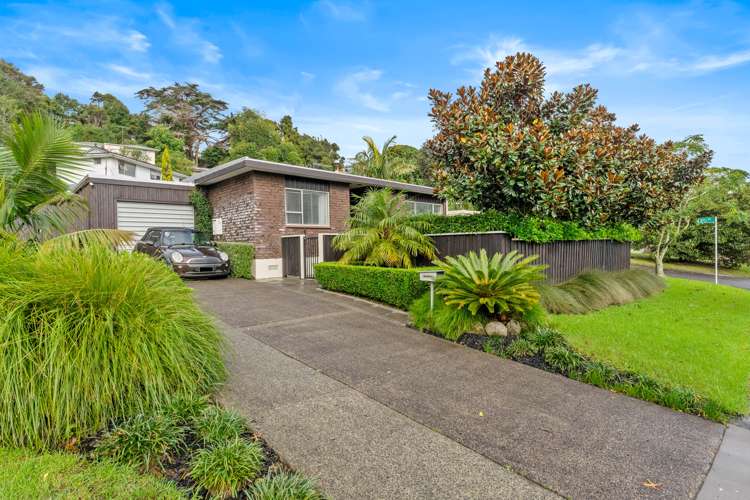 2/2 Vari Place Bayview_14