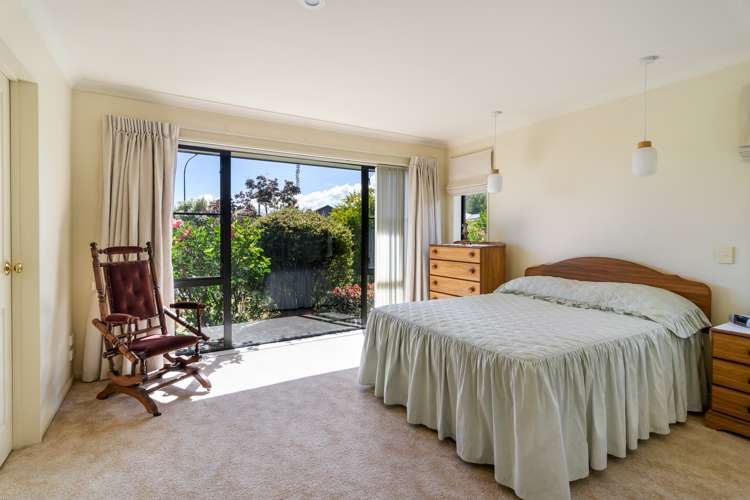 11 Kingsford Drive Stoke_6