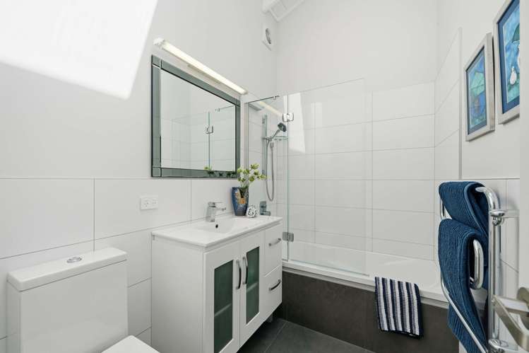 34 Montclair Rise Browns Bay_22