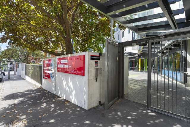 1205/8 Mount Street Grafton_2