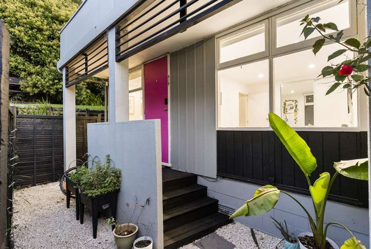 4/9 Don Croot Street Morningside_12