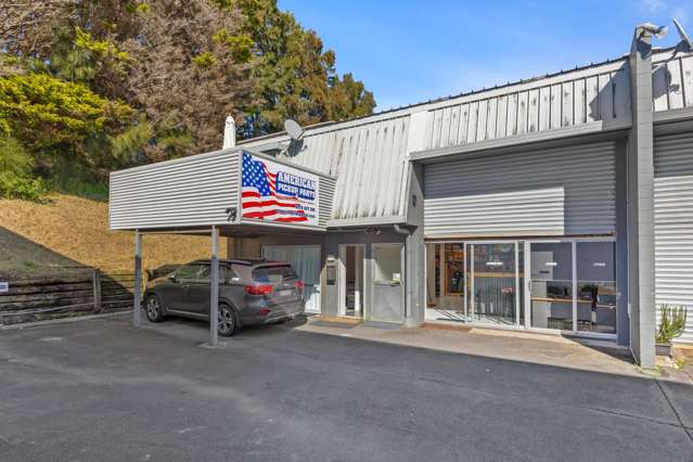 Modern live/work investment - $1,050,000