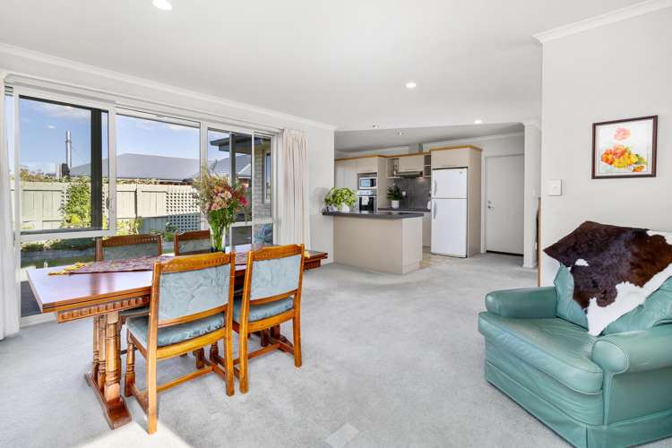 3 Avening Close Blenheim Central_6