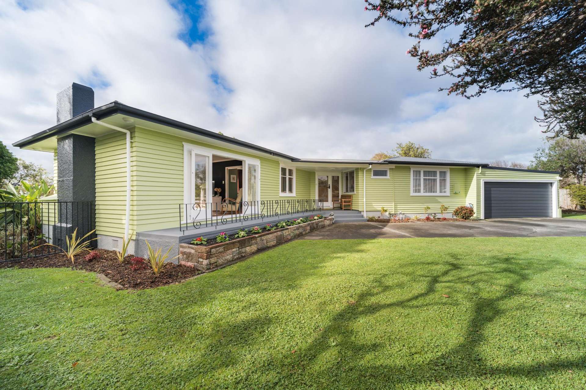 5 Woburn Place Takaro_0