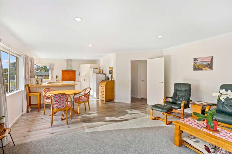 25 Villa Grove Paraparaumu_3