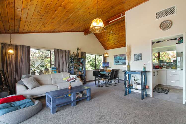 18a Gledstane Road Stanmore Bay_6