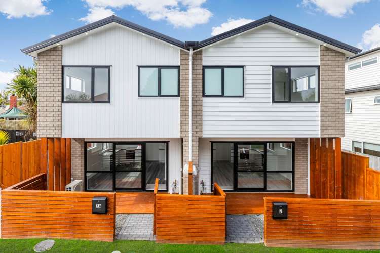 7 Gladfield Lane Te Atatu Peninsula_0