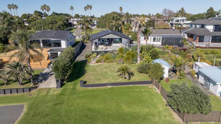 79 Torkar Road Clarks Beach_25