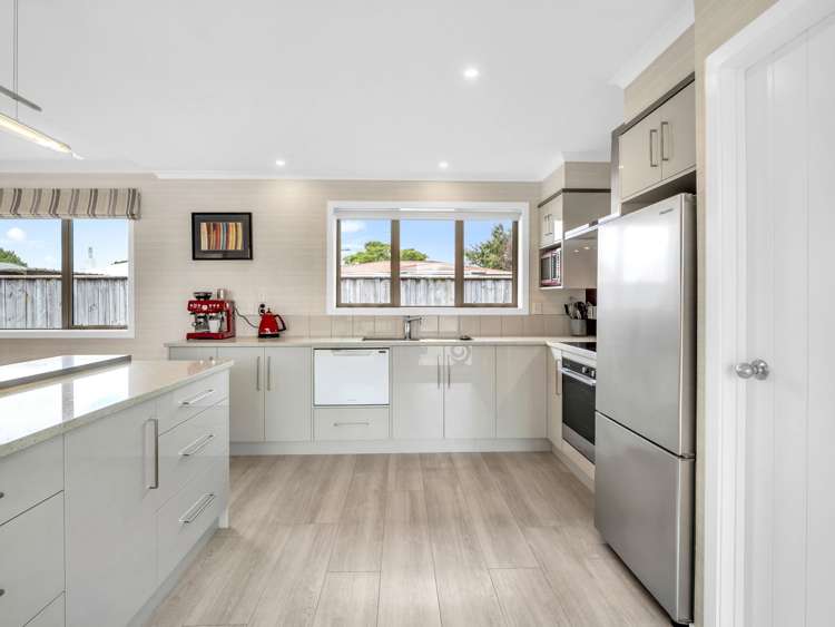 8A Vernon Avenue Takaro_25