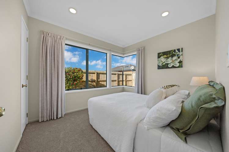 3 Russett Grove Henderson_16