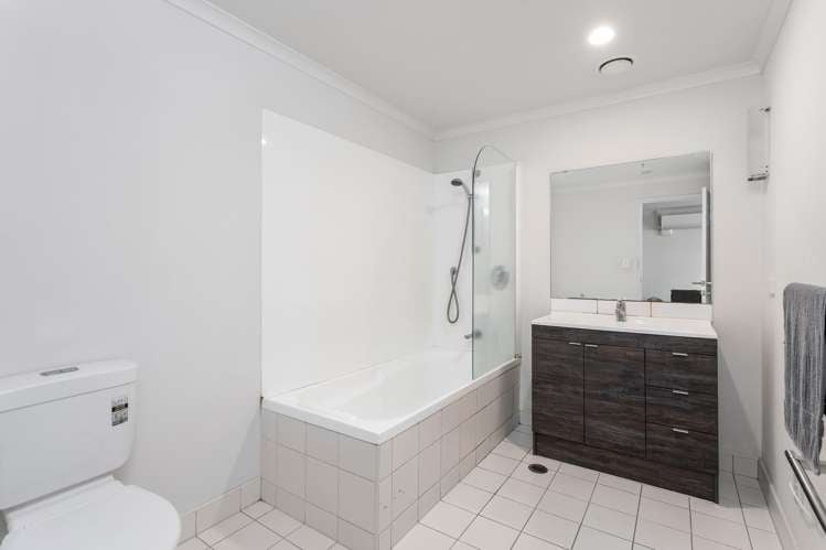 2h/20 Charlotte Street Eden Terrace_5
