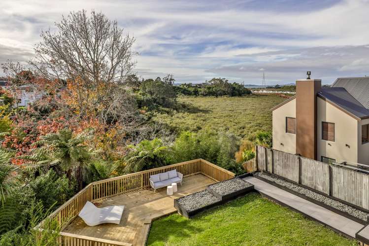 88 Tiroroa Avenue Te Atatu South_20