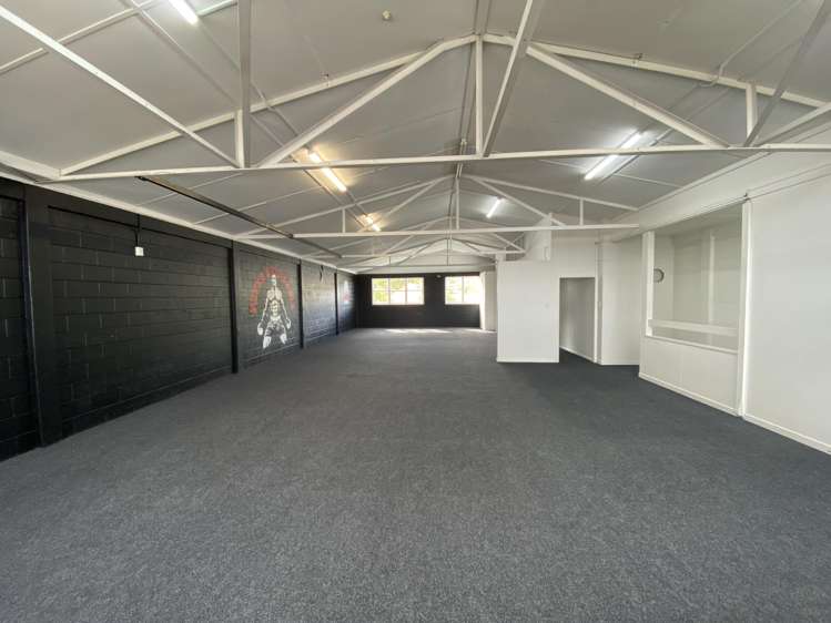 Upstairs space/424 Pollen Street Thames_1