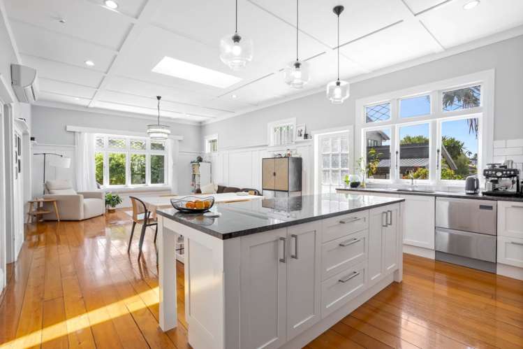 309 Lake Road Hauraki_5