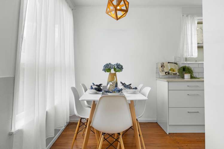 8A White Road Manurewa_8