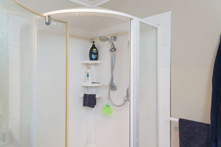 1 Island Road Whataupoko_14