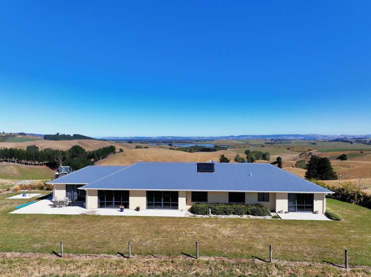 866 Lakeside Road Lovells Flat Clutha Rural Property For Sale