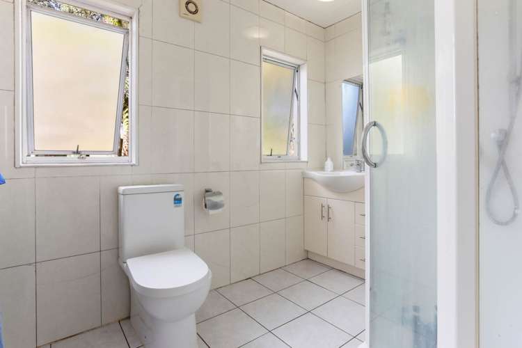 4 Reelick Avenue Pakuranga Heights_17